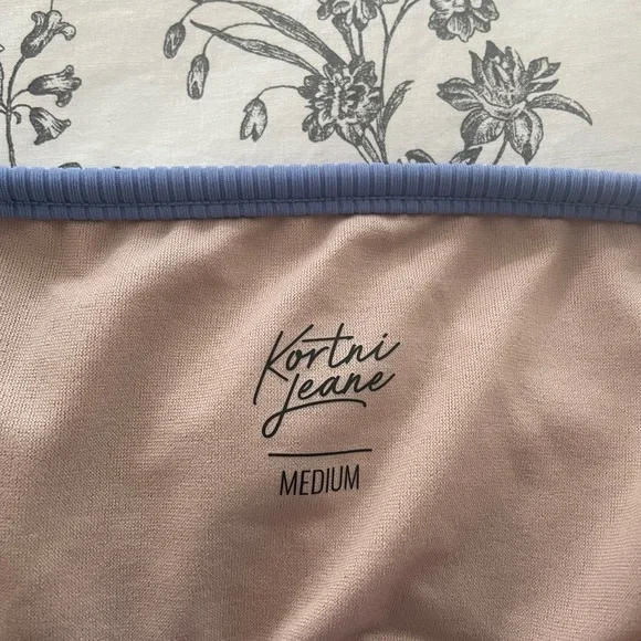 Kortni Jeane swim top - Picture 4 of 4